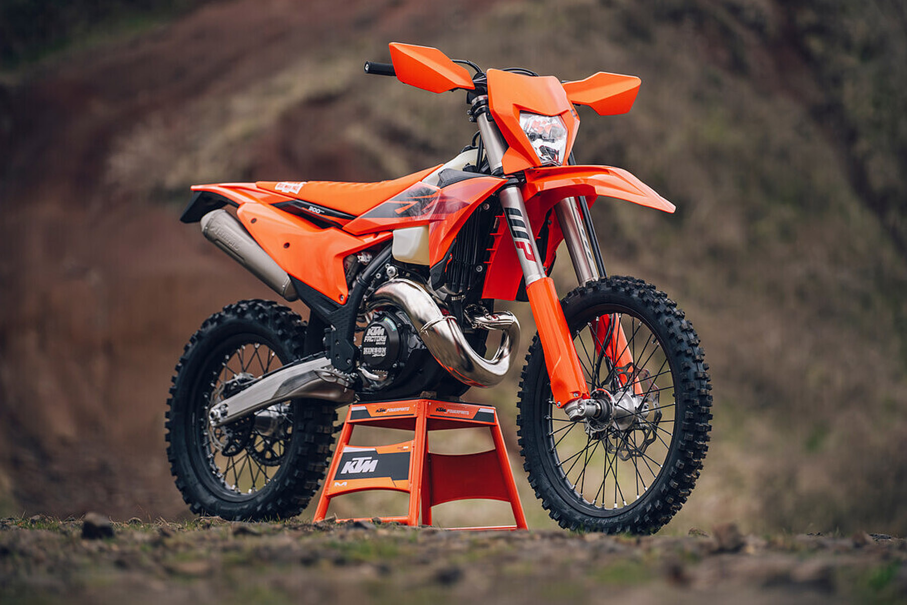 KTM_Enduro_2027_02.jpg